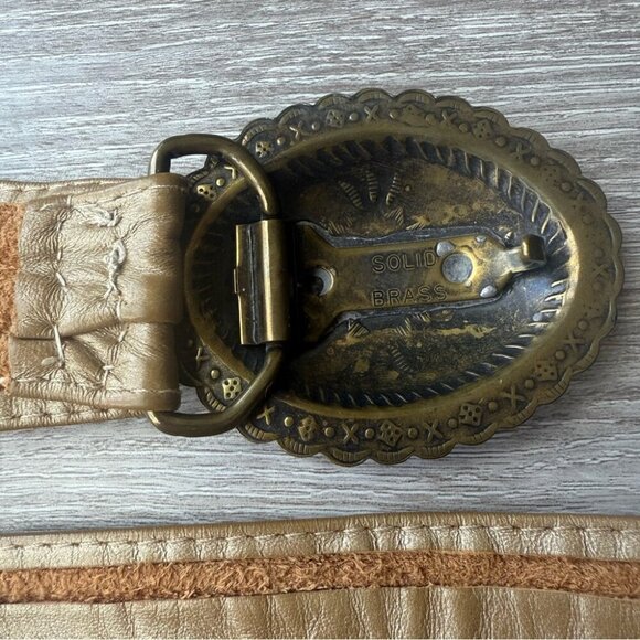 Vintage Sold Brass Concho Buckle Metallic Gold Western Style Leather Belt - Picture 7 of 11